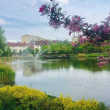 Andersena Modern A - 10 Min Cmkp - 5 Min Metro - 15 Min Center